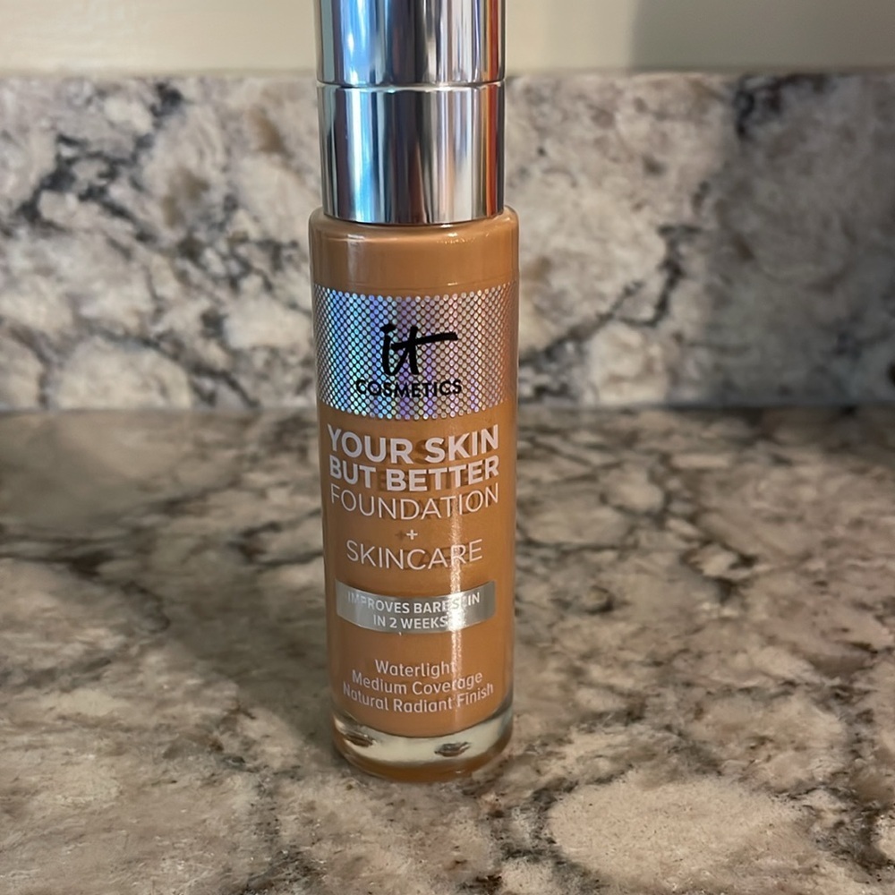 NIB IT Cosmetics Your Skin But better Foundation + Skincare Tan Warm 44 - Picture 2 of 8